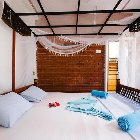 Sunny Family Hotel Unawatuna Luaran gambar